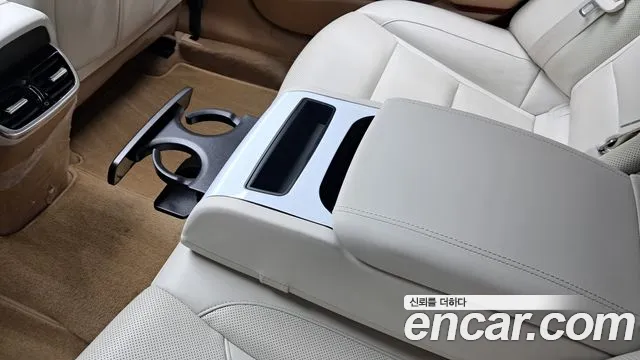 Hyundai Grandeur Новый Grandeur IG — Фото автомобиля 29