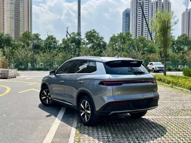 BYD Song Pro — Фото автомобиля 4