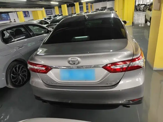 Toyota Camry — Фото автомобиля 5