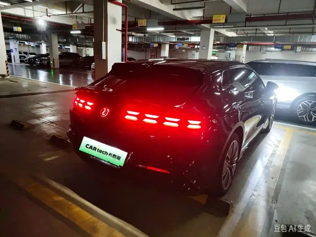 Denza Z9GT — Фото автомобиля 10