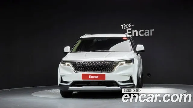 Kia Carnival — Фото автомобиля 3