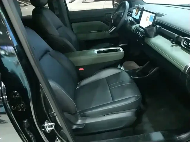 Baojun Yep Plus — Фото автомобиля 24