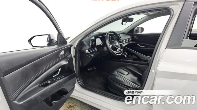 Hyundai AVANTE — Фото автомобиля 4