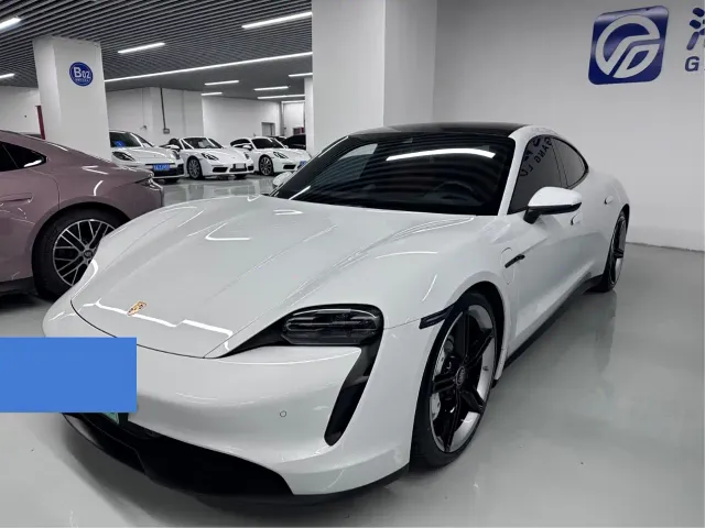 Фотография автомобиля — Porsche Taycan