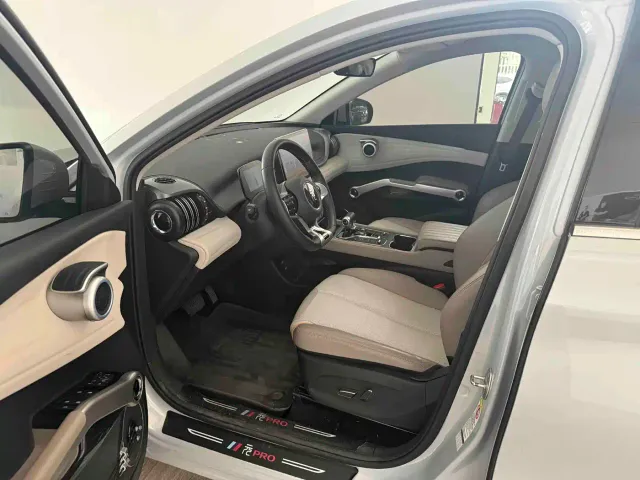 BYD Yuan PLUS — Фото автомобиля 6