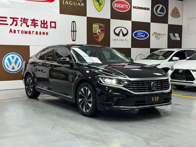 Volkswagen Passat — Фото автомобиля 3