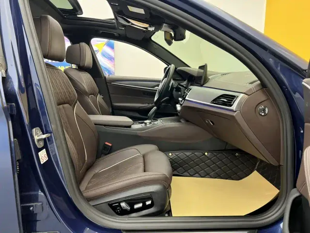 BMW 5 Series — Фото автомобиля 18