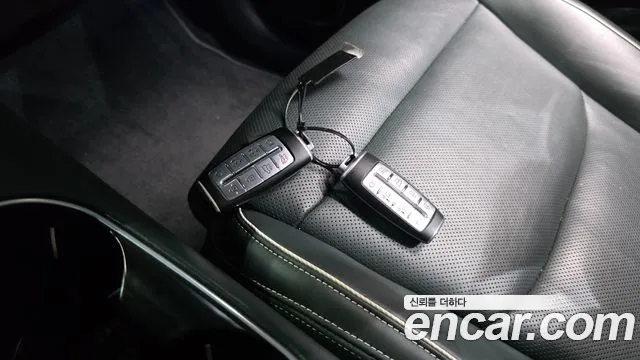 Genesis GV70 Electrified — Фото автомобиля 22