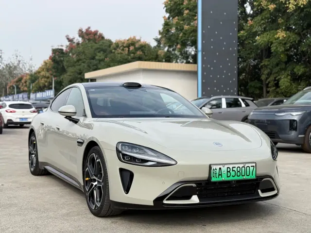 Xiaomi SU7 — Фото автомобиля 3