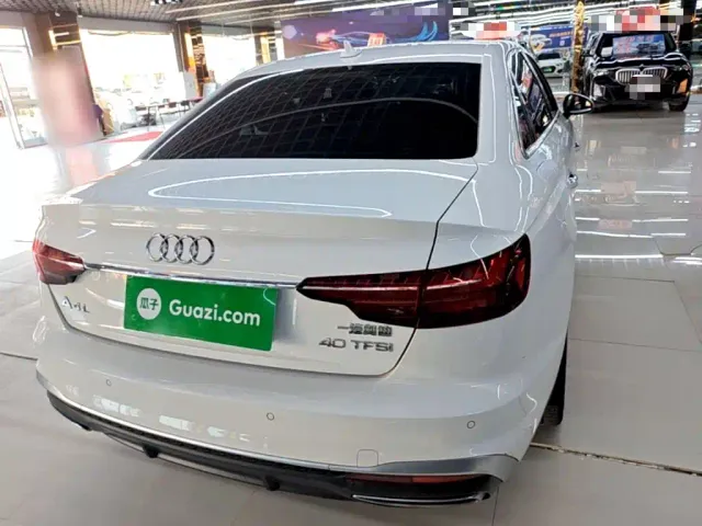 Audi A4L — Фото автомобиля 5
