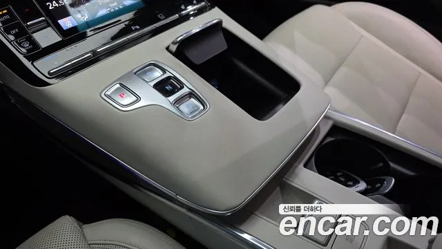 Hyundai Grandeur New — Фото автомобиля 12