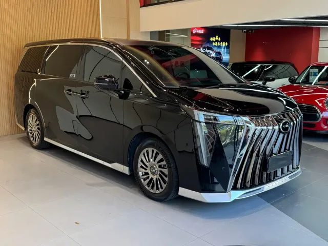 GAC Trumpchi M8 — Фото автомобиля 3