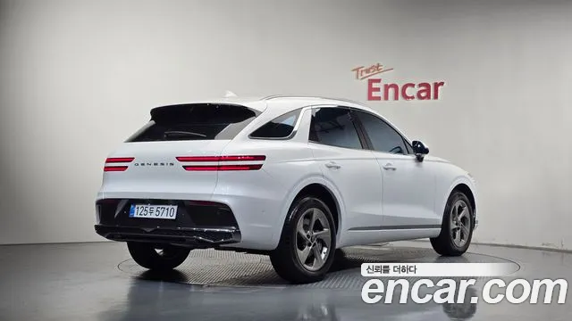 Genesis GV70 — Фото автомобиля 2