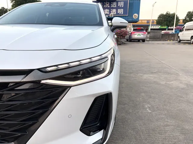 Chery Arrizo 8 — Фото автомобиля 12