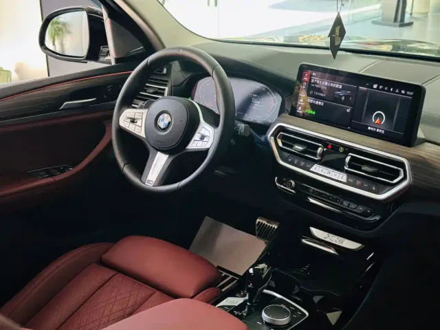 BMW X3 — Фото автомобиля 12