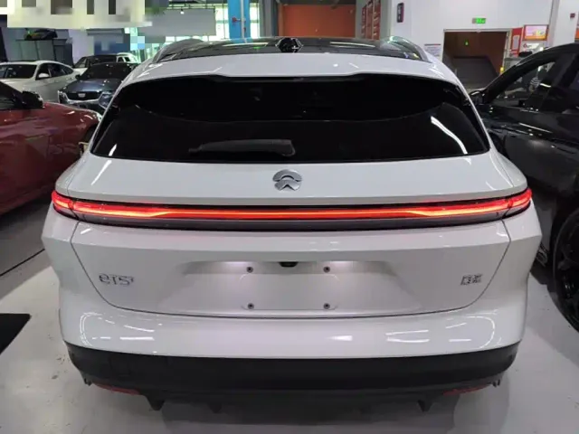 Nio ET5 Touring — Фото автомобиля 5
