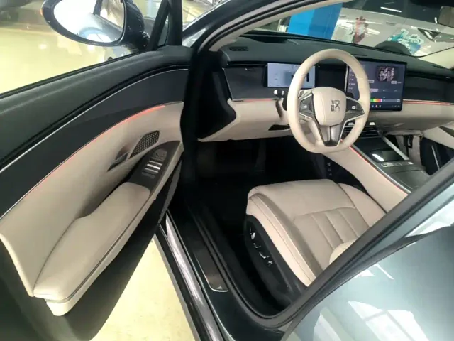 BYD Han L — Фото автомобиля 15