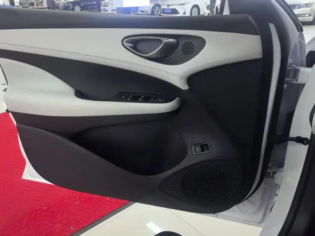 BYD Seal 05 DM-i — Фото автомобиля 7