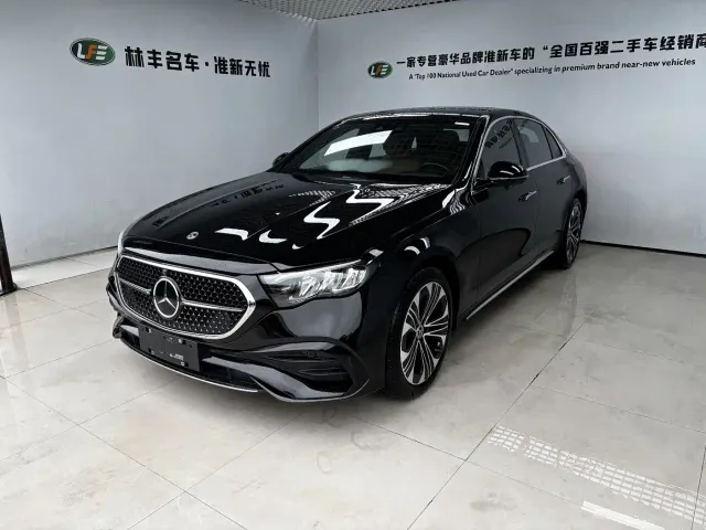 Фотография автомобиля — Mercedes-Benz E-Class