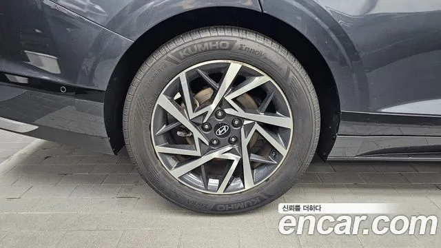 Hyundai Grandeur Grandeur (GN7) 2.5 Бензин 2WD — Фото автомобиля 5