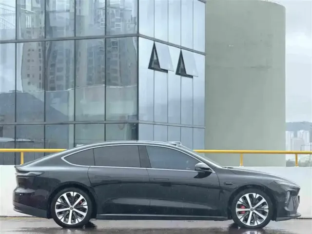 Nio ET7 — Фото автомобиля 8