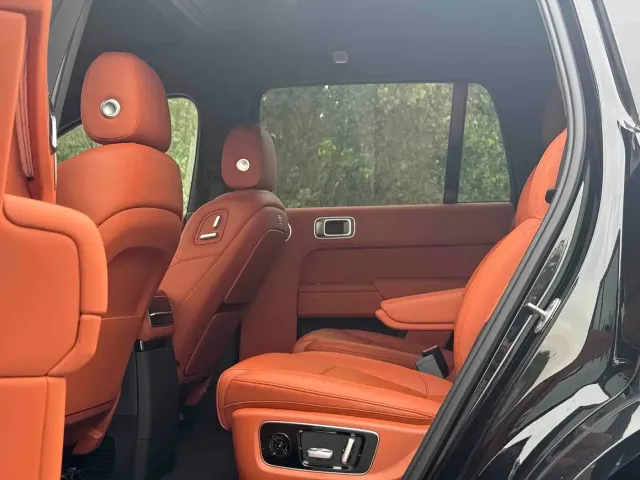Li Auto Li Xiang L9 2022 Max — Фото автомобиля 9