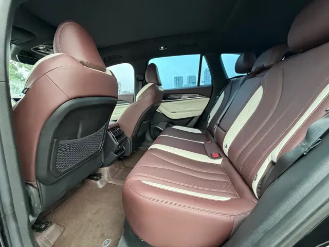 Geely Xingyue L — Фото автомобиля 11
