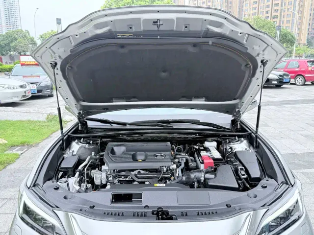 Lexus ES — Фото автомобиля 21