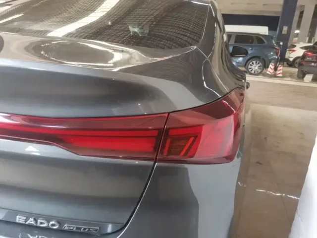 Changan Eado — Фото автомобиля 7