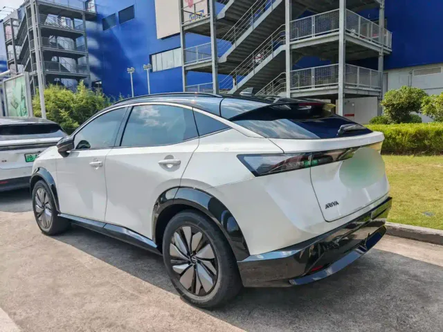 Nissan Ariya — Фото автомобиля 5