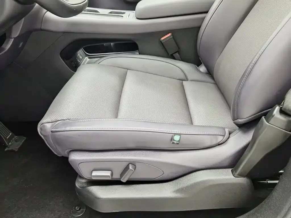 Leapmotor Leapmotor C10 2024 210 Smart Edition — Фото автомобиля 20