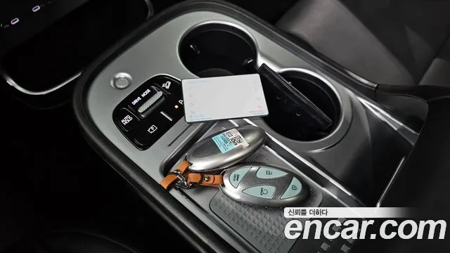 Hyundai Ioniq 9 — Фото автомобиля 30