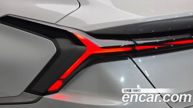 Kia K8 (New) Hybrid — Фото автомобиля 8