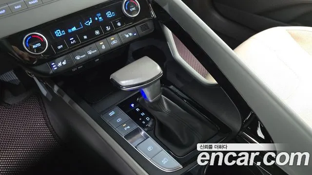 Hyundai Avante CN7 — Фото автомобиля 12