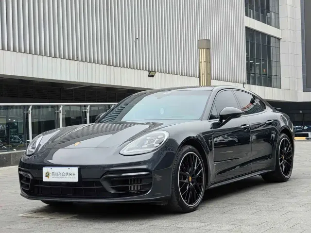 Porsche Panamera — Фото автомобиля 2
