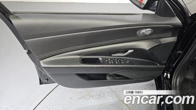 Hyundai Avante CN7 — Фото автомобиля 24