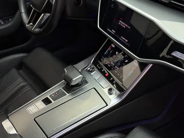 Audi A7 — Фото автомобиля 10
