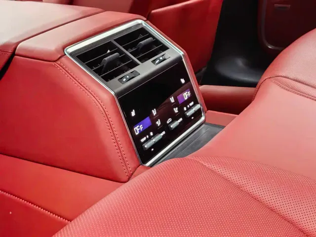 Porsche Panamera — Фото автомобиля 14