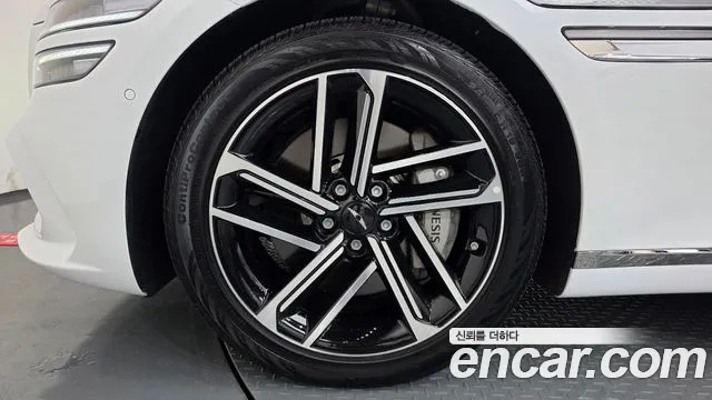 Genesis G80 Бензин 2.5 турбо AWD — Фото автомобиля 5