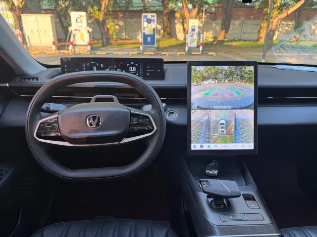 Changan Lamore — Фото автомобиля 9