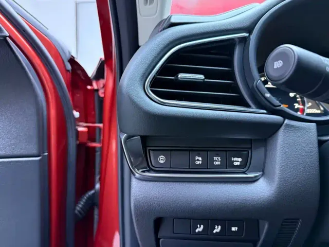 Mazda CX-30 — Фото автомобиля 9