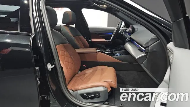 BMW 5-Series 5 серия (G60) 530i xDrive M Sport Pro Special Edition — Фото автомобиля 9