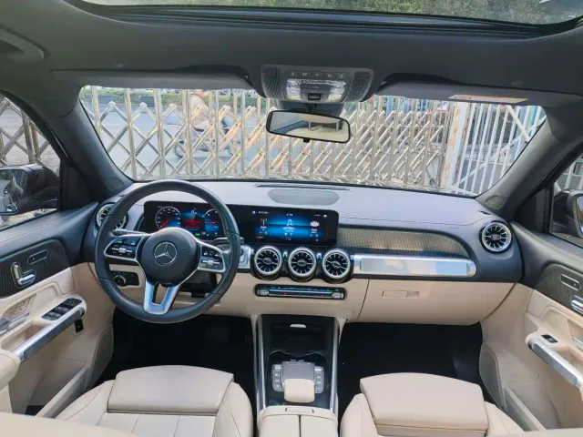 Mercedes-Benz EQB — Фото автомобиля 5