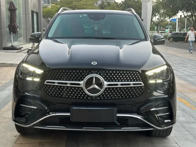 Mercedes-Benz GLE-Class — Фото автомобиля 2