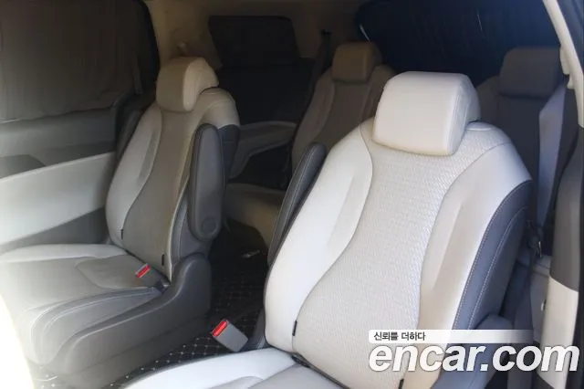 Kia Carnival 4th Gen — Фото автомобиля 16
