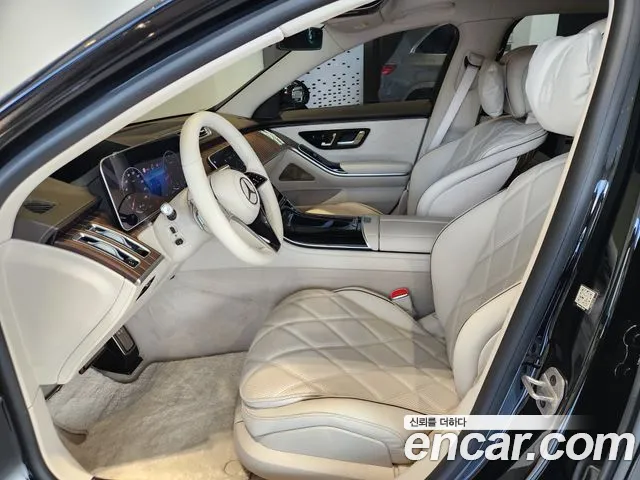 Mercedes-Benz S-Class — Фото автомобиля 16