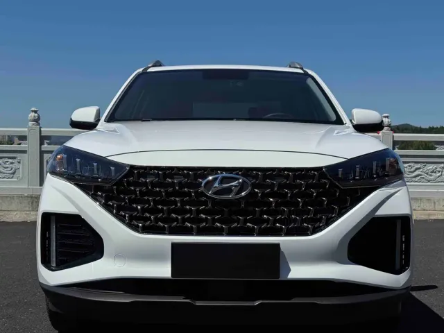 Hyundai ix35 — Фото автомобиля 2