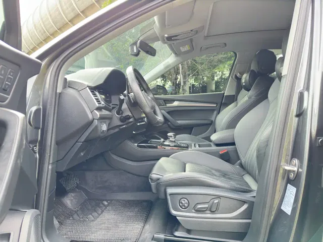 Audi Q5L — Фото автомобиля 5