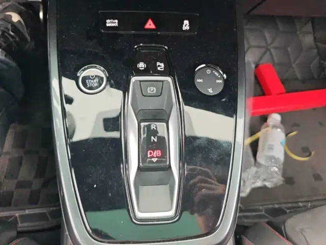 Audi Q5 e-tron — Фото автомобиля 18