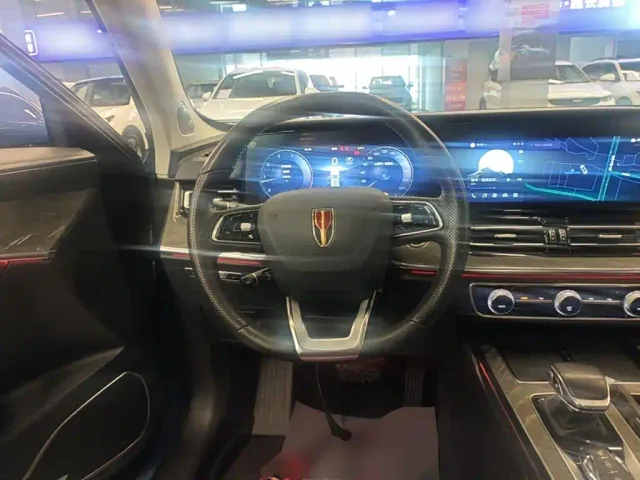 Hongqi HS5 — Фото автомобиля 10